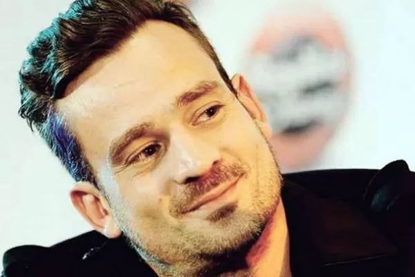 La famosa actriz y cantante que estaría de novia con Chano Charpentier