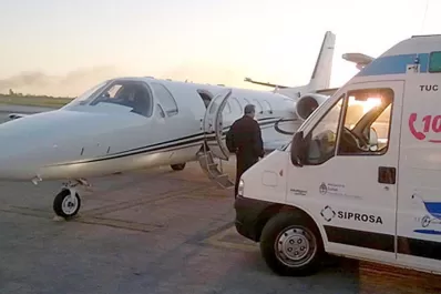 Avión Sanitario: Luego del pedido de su madre, llegó a Tucumán el niño que padece leucemia