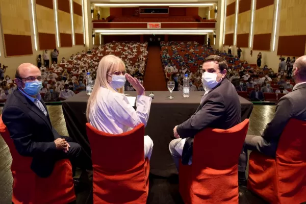 En el Mercedes Sosa, Chahla bajó el telón de su gestión