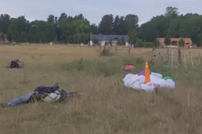 Tragedia en La Plata: chocaron dos parapentes, una persona murió