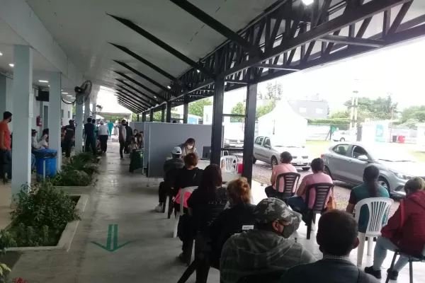 Tras el anuncio del pase sanitario, se aplicaron más de 58.000 vacunas contra la covid-19 en Tucumán