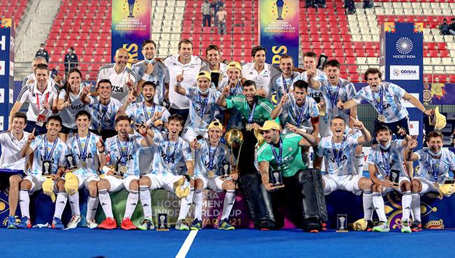 CAMPEONES. La selección argentina logró su segundo Mundial junior de hockey sobre césped.