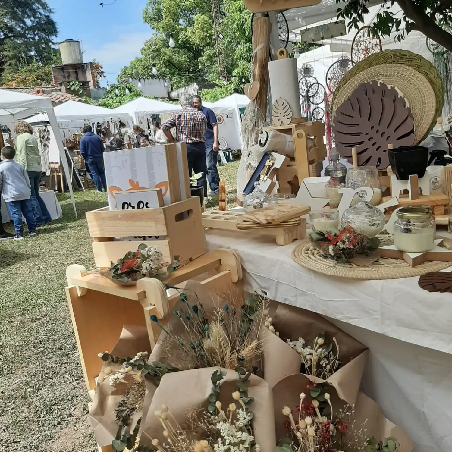 Casi 100 marcas para comprar con el descuento del Club La Gaceta en vísperas de la Navidad