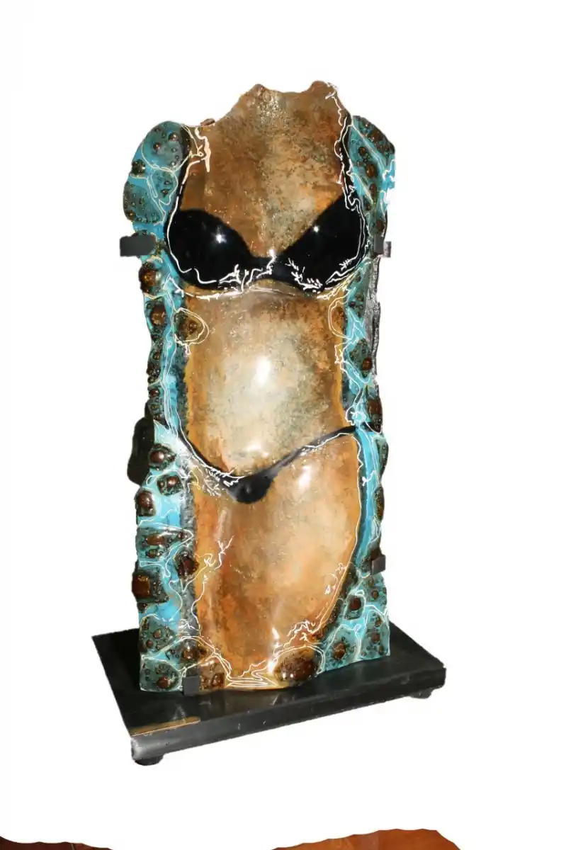 COLORES INTENSOS. Un trabajo en vidrio de Castro Méndez. 