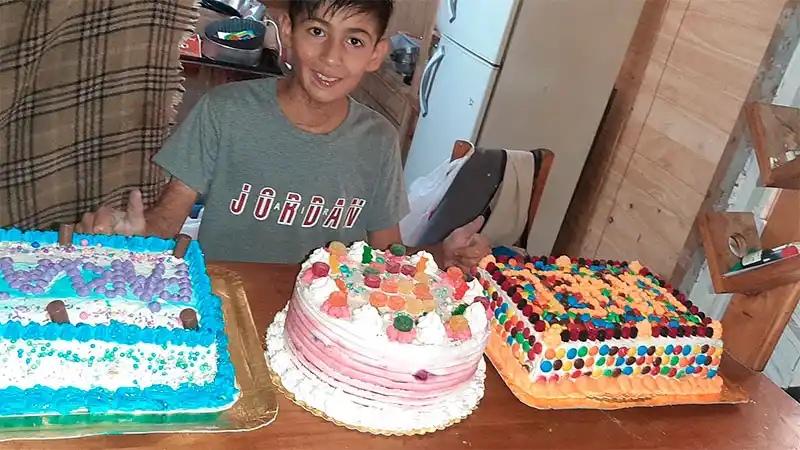EL NIÑO PASTELERO. Nahuel Joaquín tiene 10 años.