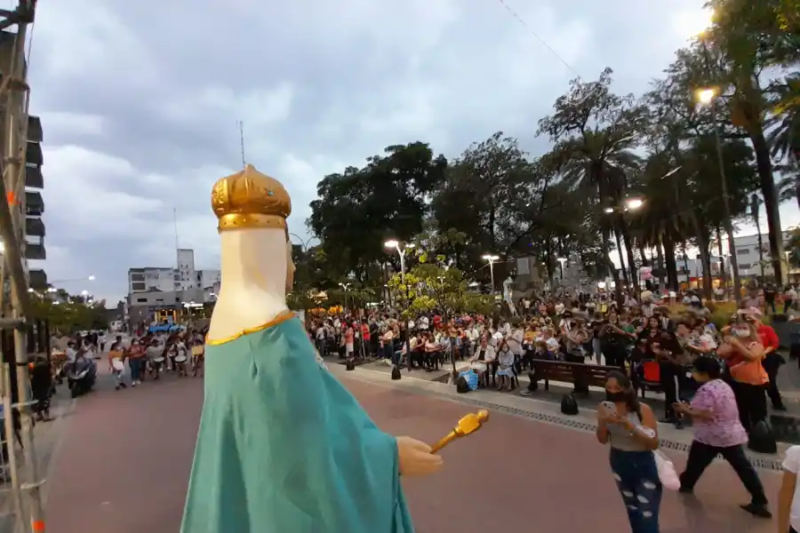 Emotiva peregrinación a la Virgen Inmaculada Concepción