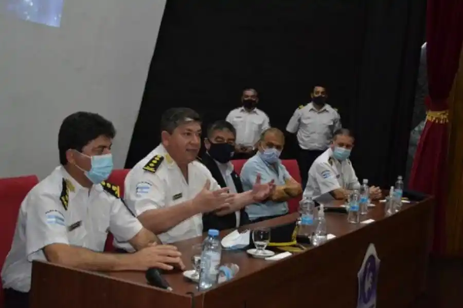 EN REUNIÓN. Autoridades de Seguridad convocaron a supermercadistas. Foto: Comunicación Pública