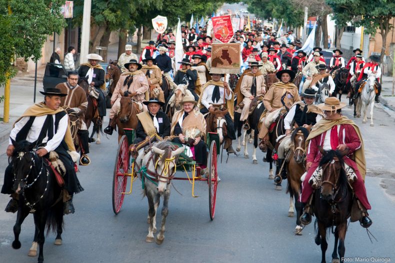 LOS GAUCHOS MARIANOS. Las agrupaciones honraron a la Virgen. 