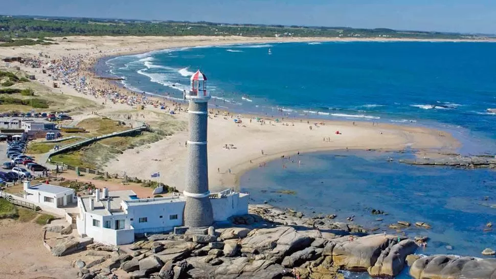 COSTA ESTEÑA. José Ignacio es una de las playas más visitadas por los turistas argentinos en Uruguay.