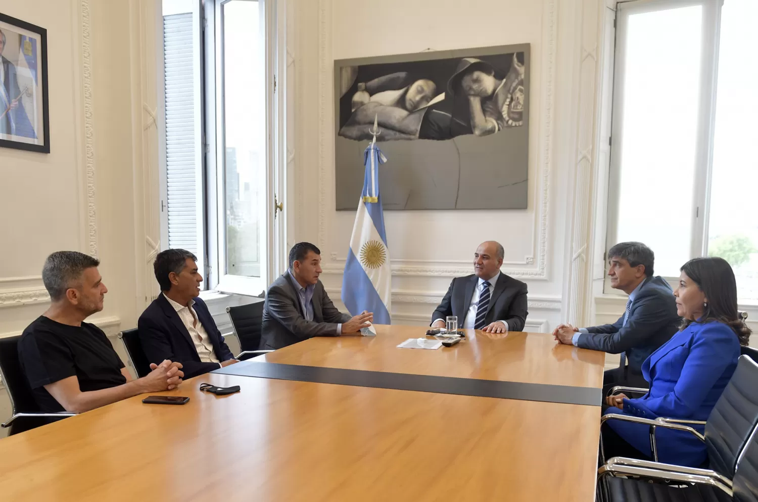 EN EL DESPACHO DE MANZUR. El jefe de Gabinete recibió a Zabaleta, y a legisladores nacionales y a funcionarios tucumanos. Foto Twitter @JuanManzurOK