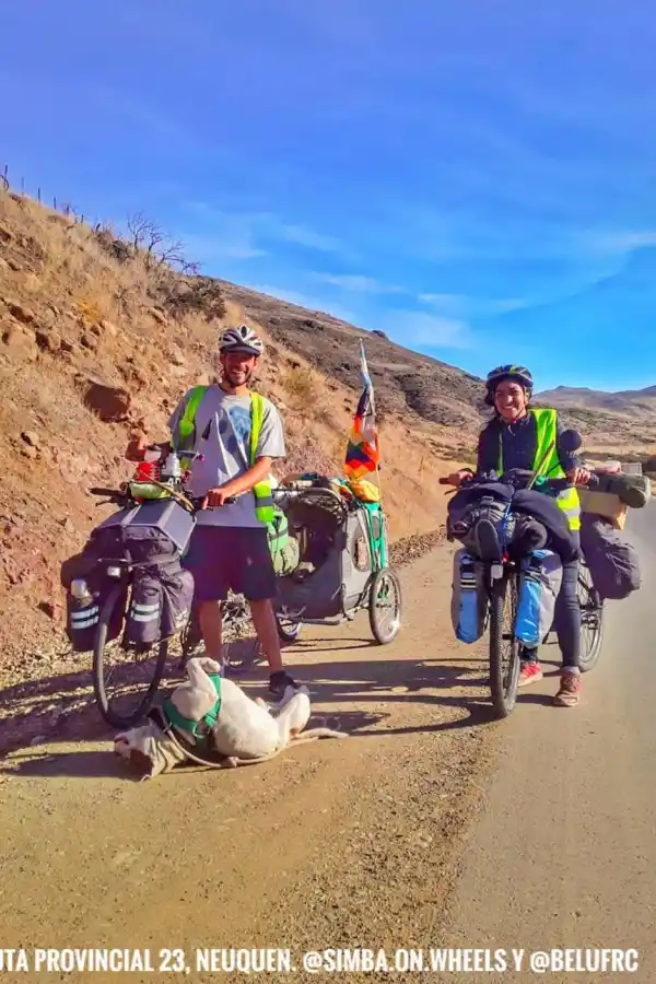 Junto a su perro recorren el país en bicicleta y se enamoraron de Tucumán