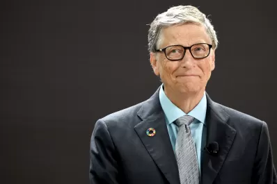 Bill Gates dice que los celulares serán reemplazados por “tatuajes electrónicos”