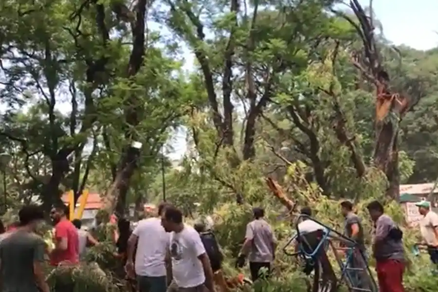 GRITOS Y DESESPERACIÓN. Se desconoce cuántos niños resultaron heridos.