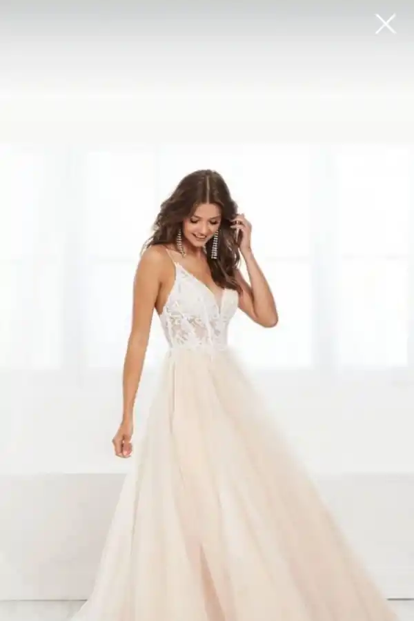 NOCHE SOÑADA. Pese a que tuvo que cancelar sus 15 en 2020, Camila Scalora lo festejó este año y lo disfrutó mucho.