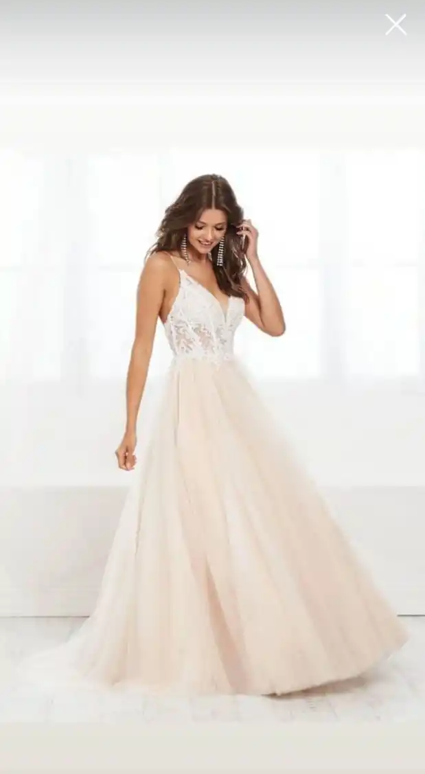 NOCHE SOÑADA. Pese a que tuvo que cancelar sus 15 en 2020, Camila Scalora lo festejó este año y lo disfrutó mucho.