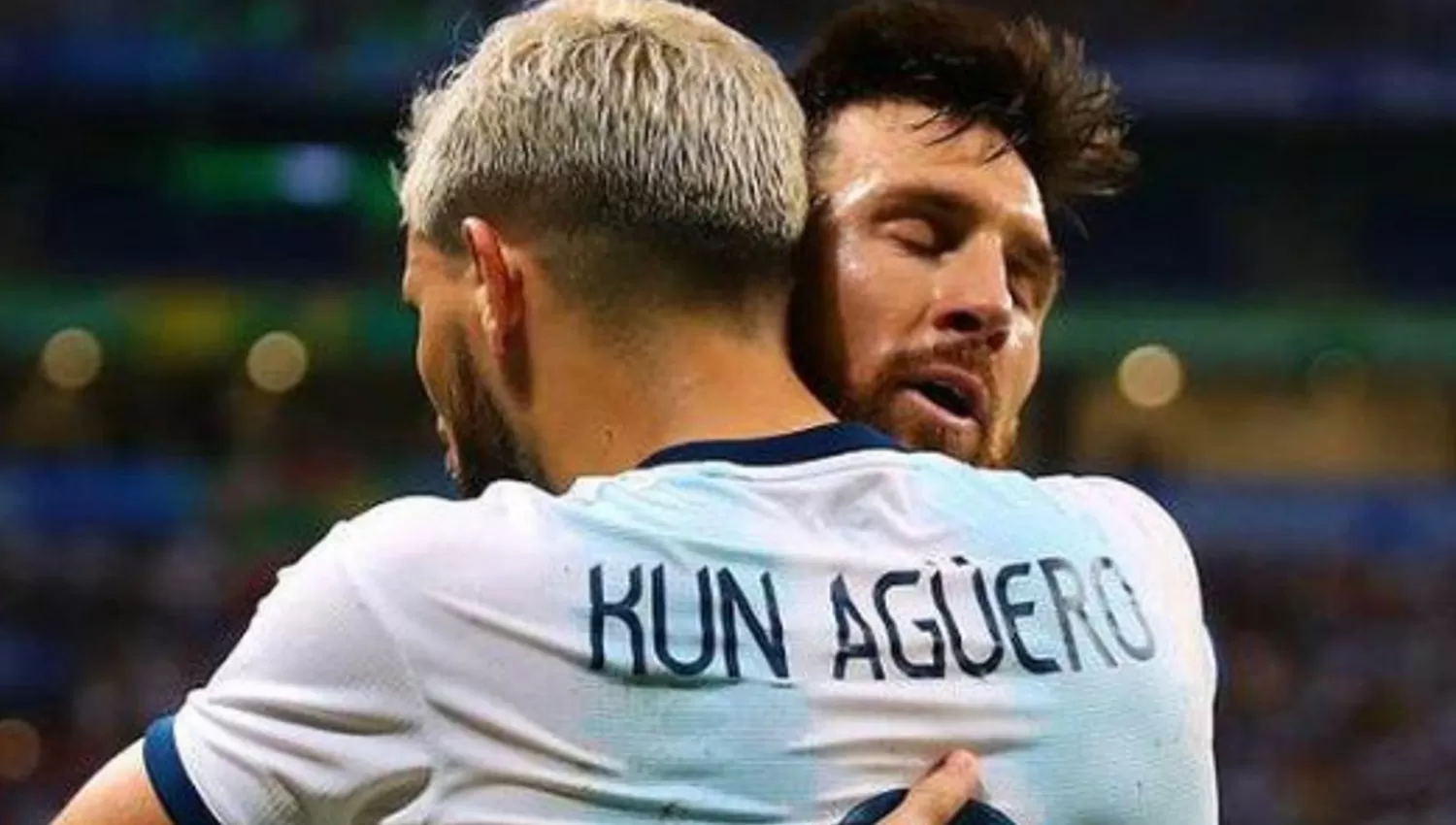 INTERMINABLE. Messi y Agüero pasaron la mitad de sus vidas juntos en la Selección.