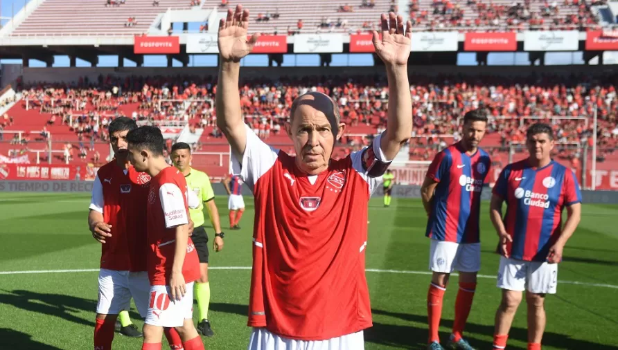 PALABRA DE ÍDOLO. Ricardo Bochini consideró que Independiente debería brindar un homenaje a Sergio Agüero.