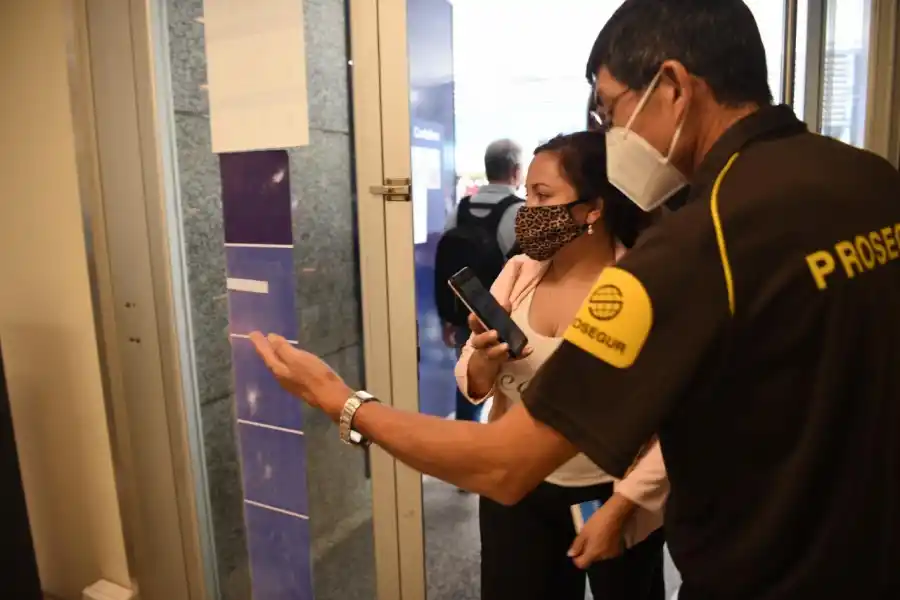 Viajar con pase sanitario: varias provincias comenzarán los controles el fin de semana