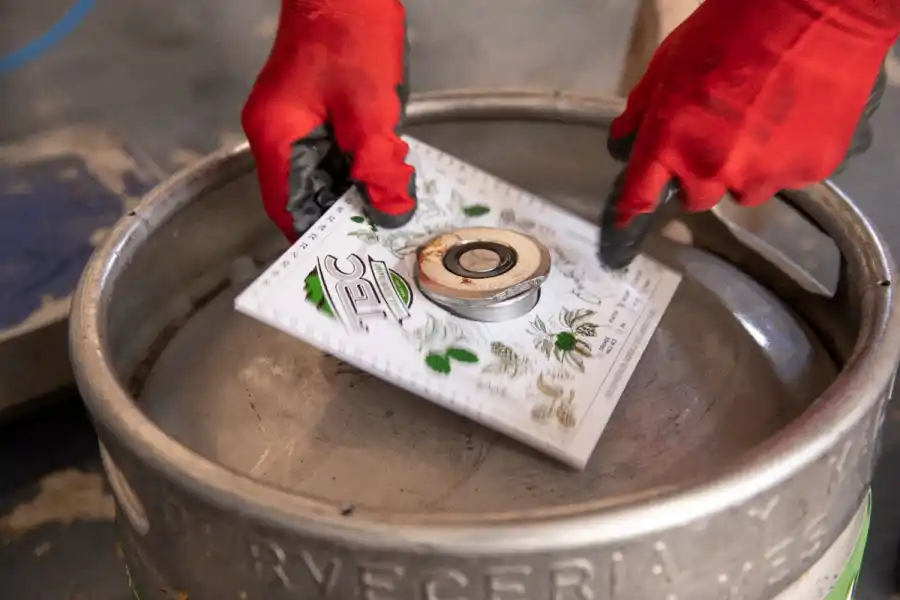 Una distribuidora tucumana es furor ofreciendo bebidas artesanales producidas en la provincia