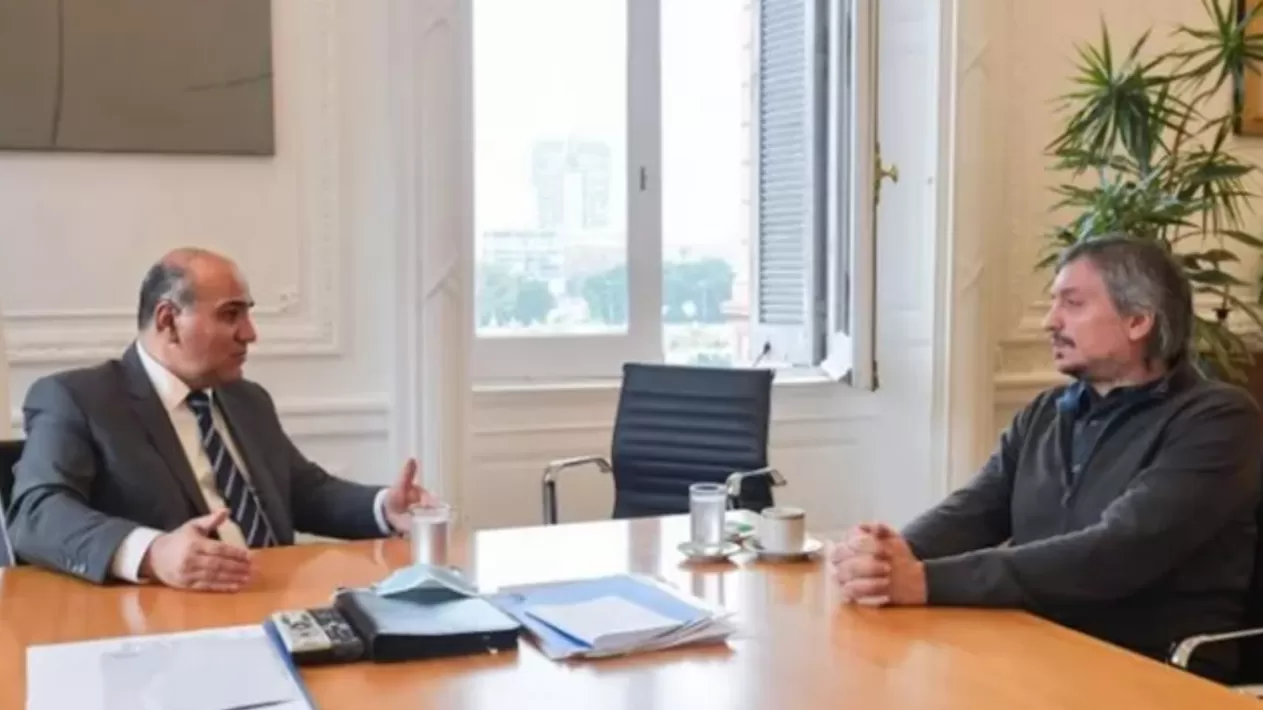 EN CASA ROSADA. Manzur y Kirchner se reunieron a principios de noviembre en el despacho del jefe de Gabinete.