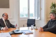 Máximo, héroe o villano y pulgar abajo para Manzur