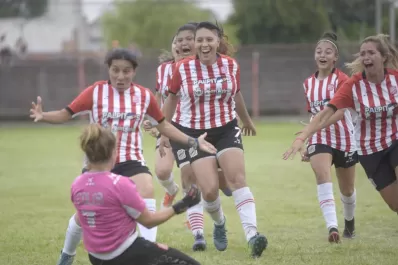Fútbol femenino: atajaron el campeonato