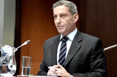 El gobernador de Chubut derogó la ley de minería