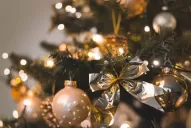 ¡Peligro! Así se puede proteger el árbol de Navidad de las mascotas