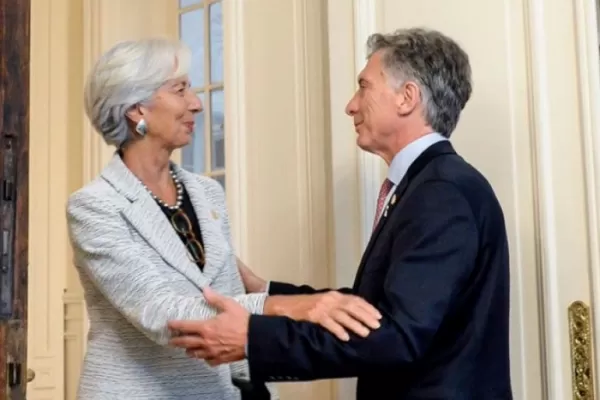 El FMI revisará el préstamo a Macri