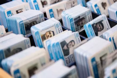 Hay más de 700 licencias de conducir para retirar del Centro de Emisión