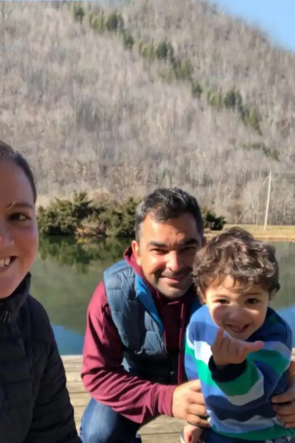 LA FAMILIA. El trío Arquez, Candelaria, Augusto y Salustiano, disfrutando un viaje.