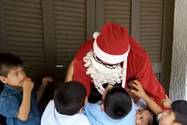 Papá Noel visitó a los chicos más humildes de la provincia. 
