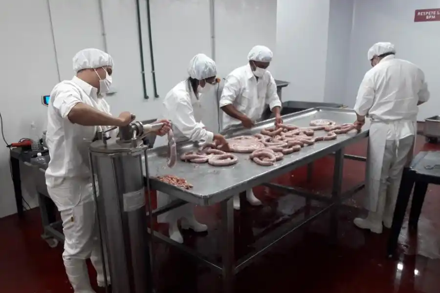 PERSONAL. Los trabajadores fueron capacitados en Oncativo, Córdoba. LA GACETA / FOTOs DE Osvaldo Ripoll