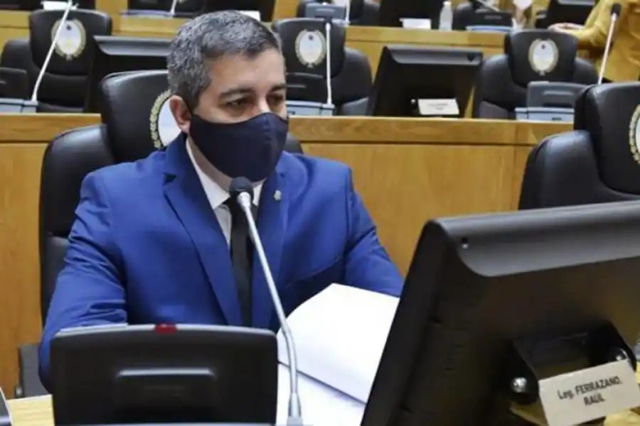 DEL FRENTE DE TODOS. El legislador oficialista Raúl Ferrazzano.
