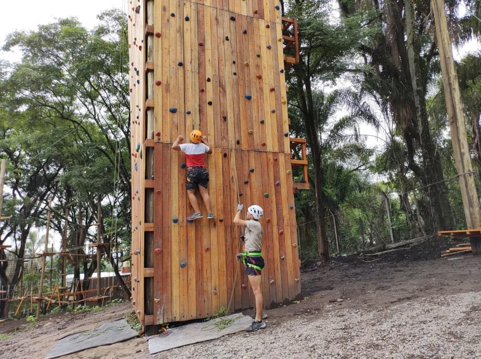PRIMEROS. Los chicos del Hogar Belgrano probaron los juegos antes que muchos tucumanos. fotos gentileza javier fucho
