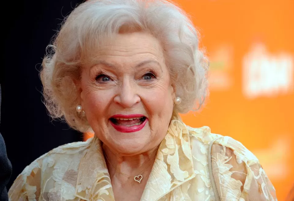 Falleció la actriz Betty White, poco antes de cumplir 100 años