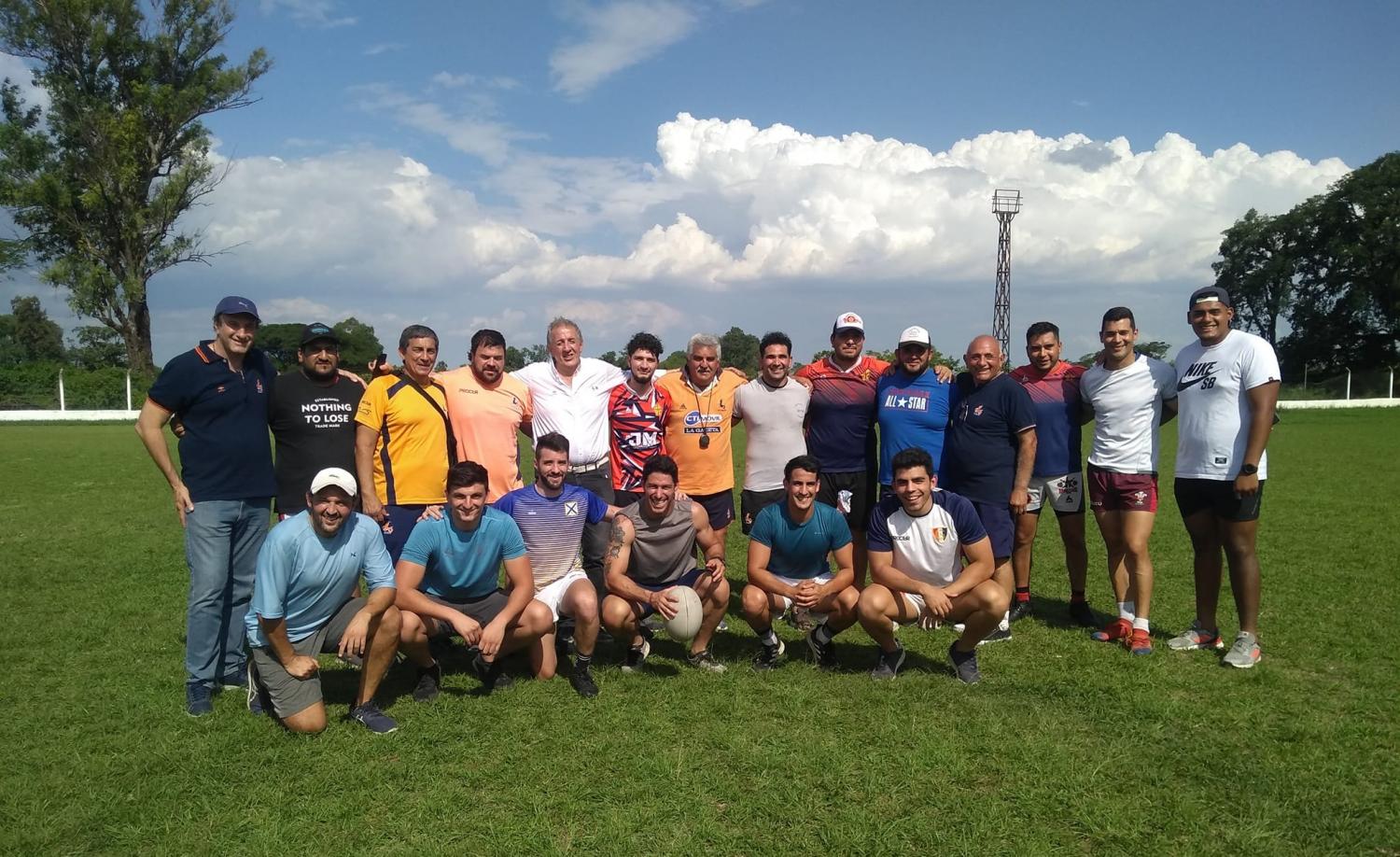jugadores de Los Naranjas visitaron a los de Santa Ana junto a dirigentes de la URT.