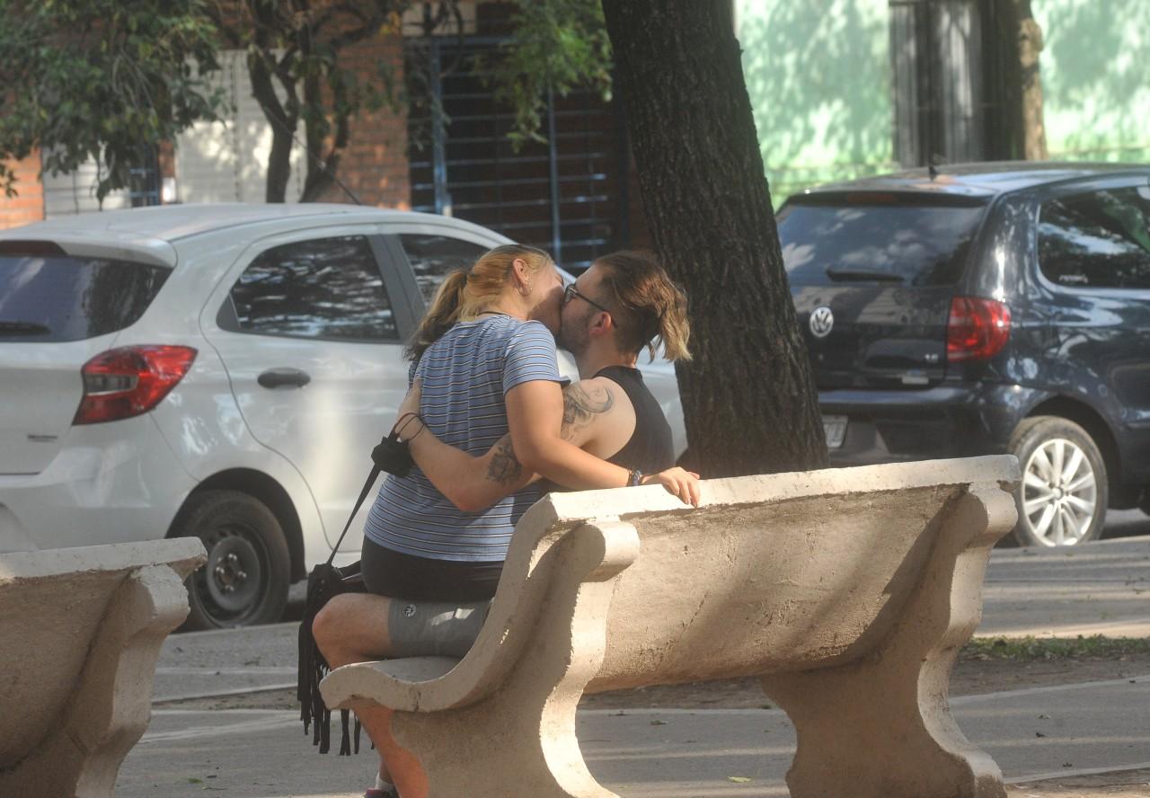 AMOR DE TARDE. El inicio del año es una instancia de esperanzas colectivas y de compromisos que cada quien hace consigo mismo. Precisamente, hubo quienes se prometieron amor apenas 2022 se echó a andar.