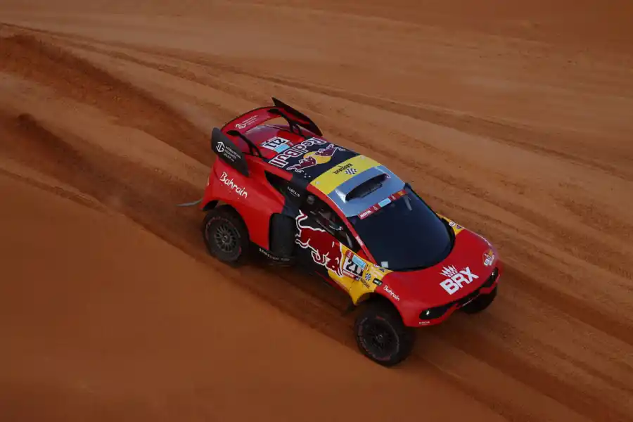 DE RAZA. Sebastien Loeb será un duro rival para Al-Attiyah.