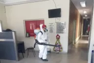 Efecto Ómicron: desinfectan patrulleros y dependencias policiales de Tucumán