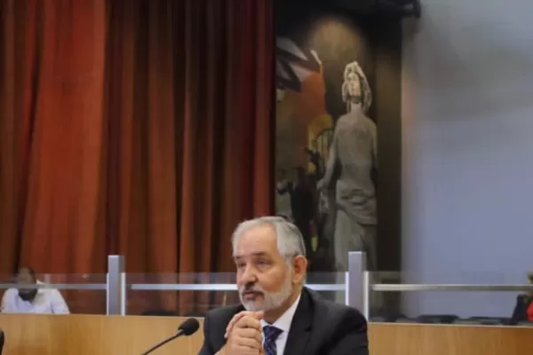 El concejal Verón Guerra confirmó que será candidato a intendente de la capital