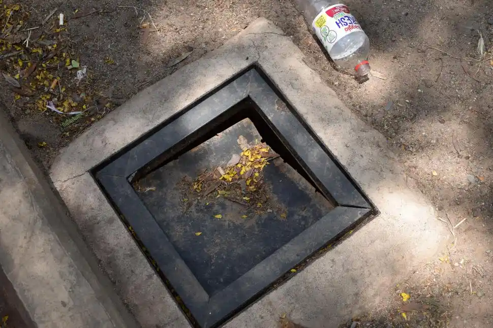 ABANDONO. Las roturas   y los desperdicios se tornan recurrentes.