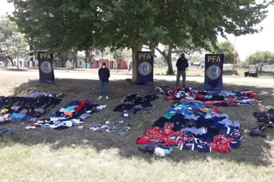 Detuvieron en la ruta 157 un colectivo con mercadería sin documentación