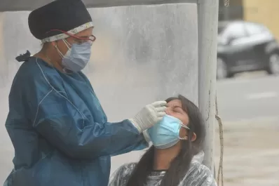 “Sin síntomas, no hace falta que se realice el testeo”