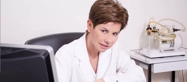 La médica otorrinolaringóloga Stella Maris Cuevas.