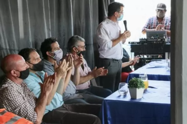 Delfín Gallo: entregan herramientas a titulares de programas sociales