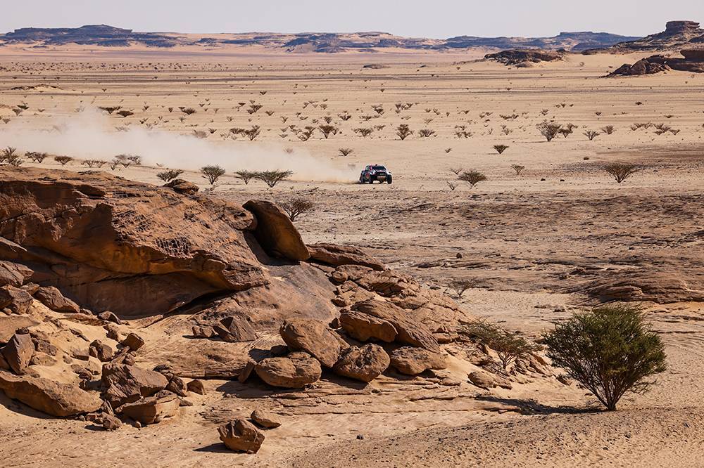 INALCANZABLE. Al-Attiyah conduce como nadie en los desiertos saudíes. prensa dakar