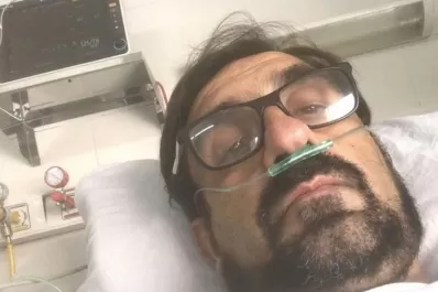 “Aquí estoy, con tres vacunas y neumonía bilateral”: el relato de un periodista tucumano con covid