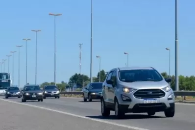 Cambio de quincena: más de 40.000 vehículos por hora transitan hacia la costa