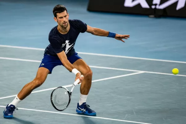 Novak Djokovic logró su victoria 1.000 y el pase a la final del Master Roma